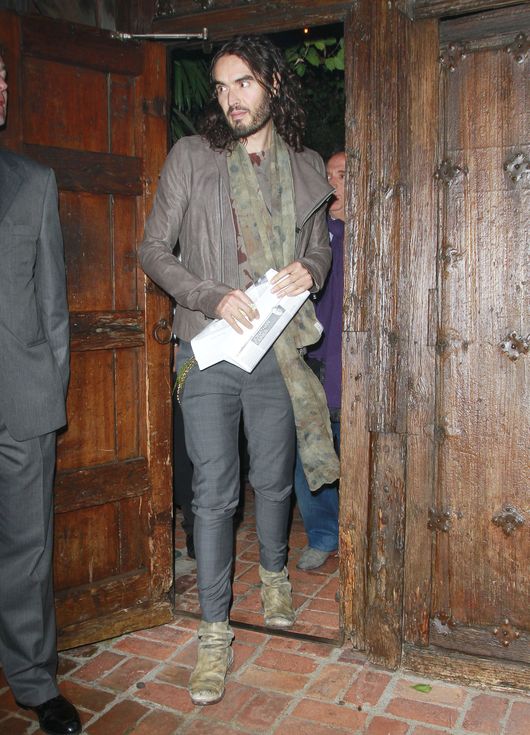 Russell Brand z tajemniczą blondynką (FOTO)