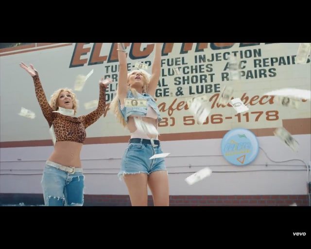 Britney Spears i Iggy Azalea w nowym klipie Pretty Girls Britney Spears i Iggy Azalea w nowym klipie Pretty Girls