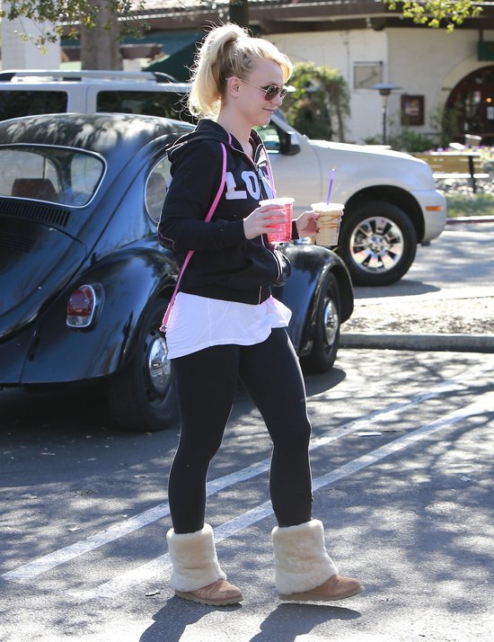 Britney Spears nie wygląda na złamaną rozstaniem (FOTO)