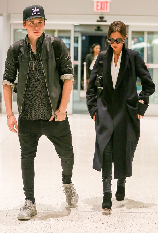 Internauci do Brooklyna: Masz tę pracę przez znajomości Internauci do Brooklyna: Masz tę pracę przez znajomości