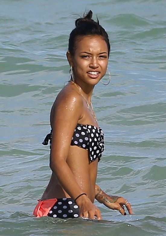 Karrueche Tran ssie język Chrisa Browna (FOTO)
