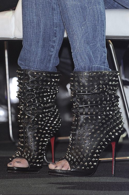 Ta gwiazda ma w domu 200 par butów (FOTO)