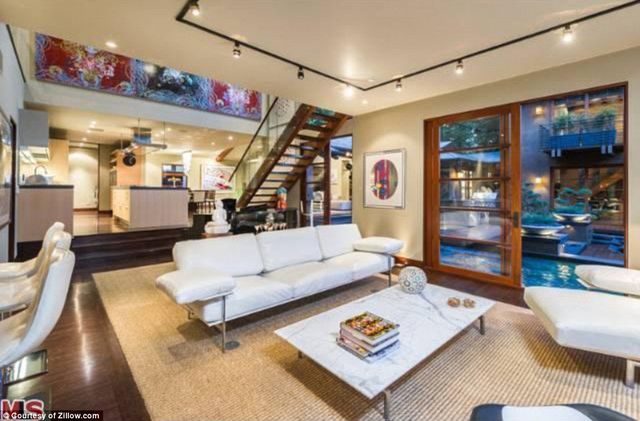 To ogłoszenie Calina Harrisa rzuca nowy cień na jego związek