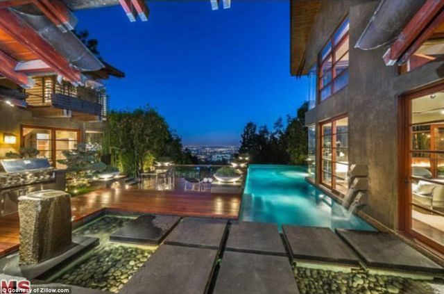 To ogłoszenie Calina Harrisa rzuca nowy cień na jego związek