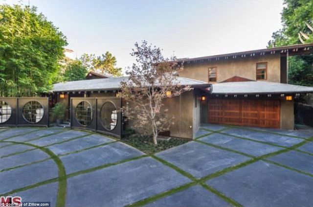 To ogłoszenie Calina Harrisa rzuca nowy cień na jego związek