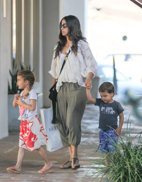 Córeczka Matthew McConaugheya jest śliczna (FOTO) Córeczka Matthew McConaugheya jest śliczna (FOTO)