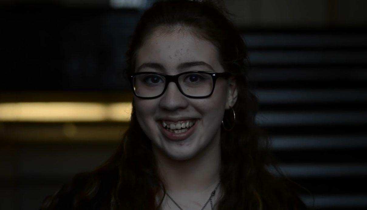 Jak reagują ludzie, gdy usłyszą, że są piękni [VIDEO]