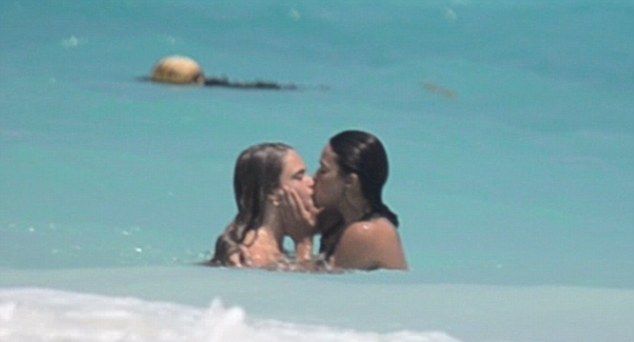 Cara Delevingne i Michelle Rodriguez rozstały się!