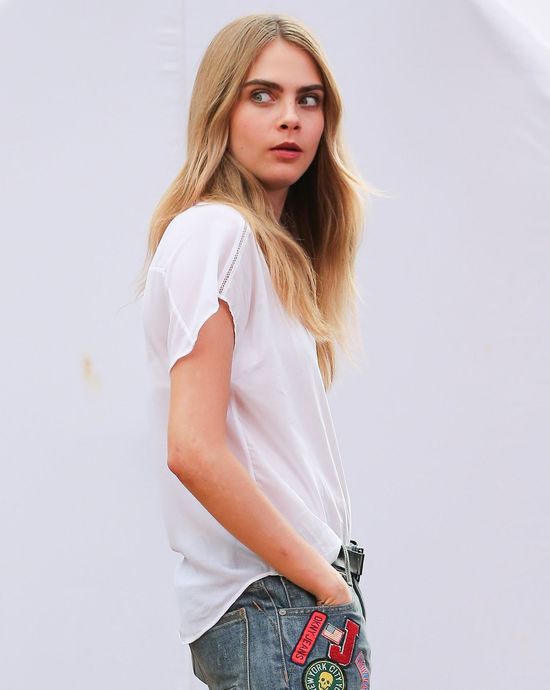 Cara Delevinge zrobiła zamieszanie na Mantattanie (FOTO) Cara Delevinge zrobiła zamieszanie na Mantattanie (FOTO)