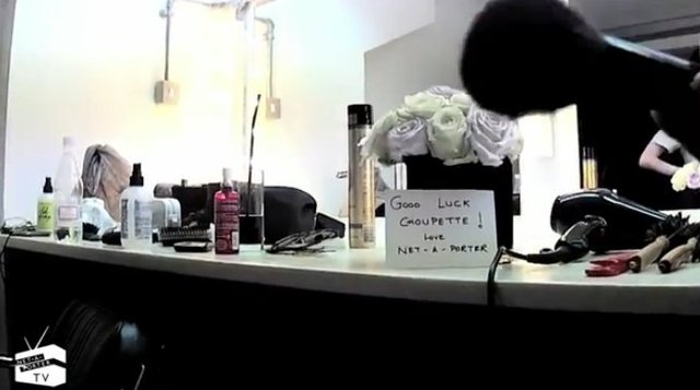 Karl Lagerfeld całuje swoją Choupette (FOTO)