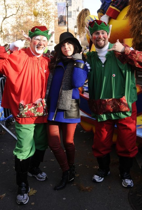 Za stara na błyskotliwy sukes? (FOTO) Za stara na błyskotliwy sukes? (FOTO)