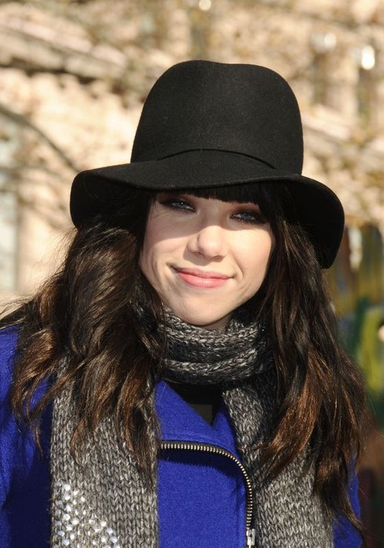 Za stara na błyskotliwy sukes? (FOTO) Za stara na błyskotliwy sukes? (FOTO)