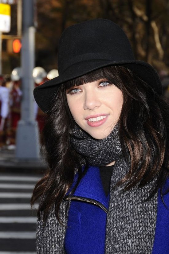 Za stara na błyskotliwy sukes? (FOTO) Za stara na błyskotliwy sukes? (FOTO)