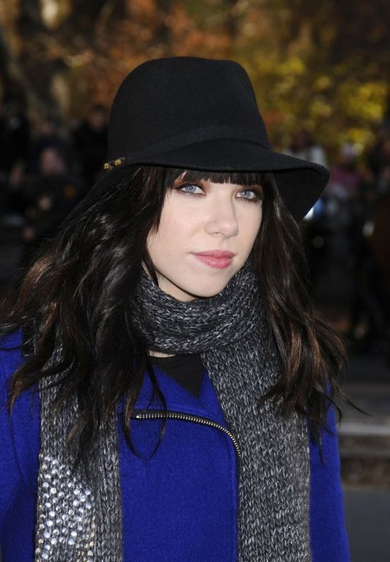 Za stara na błyskotliwy sukes? (FOTO)