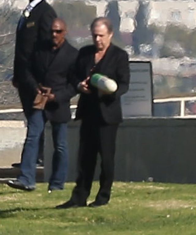 Nie uwierzysz, jaki kształt miała URNA z prochami Carrie Fisher