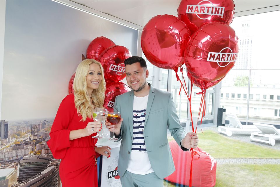Tłum celebrytów: aktorka i modelka założyła swojego bloga (ZDJĘCIA)