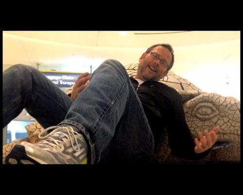 Jak zwrócić na siebie uwagę idola? Jemu się udało! [VIDEO]