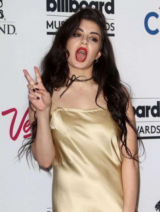 Charli XCX - chce być drugą Madonną? FOTO+VIDEO