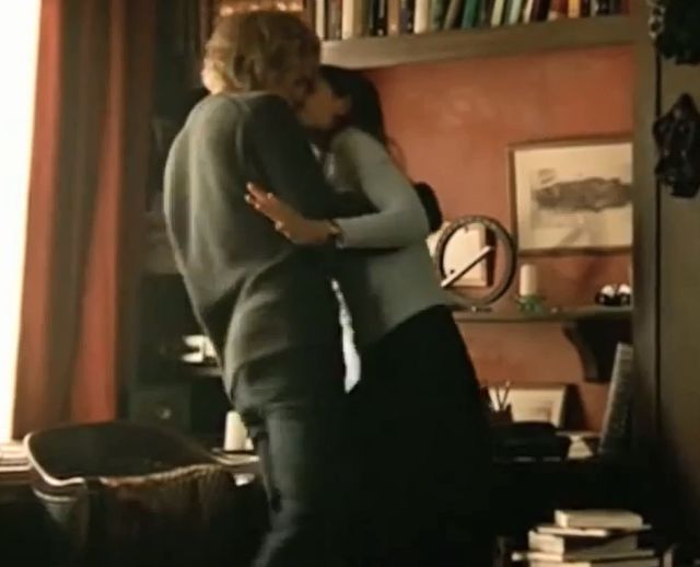 Jaki jest Charlie Hunnam w łóżku? (VIDEO)