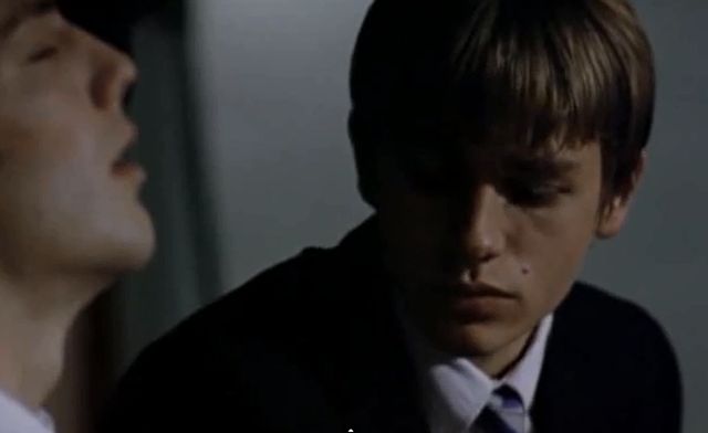 Jaki jest Charlie Hunnam w łóżku? (VIDEO)