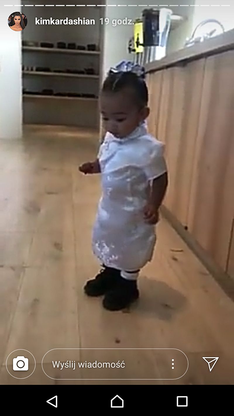 Kim Kardashian urządziła Chicago przyjęcie jak z Alicji w Krainie Czarów