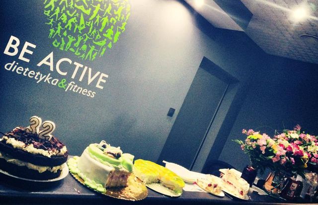 Ewa Chodakowska obsypana... tortami (FOTO) Ewa Chodakowska obsypana... tortami (FOTO)