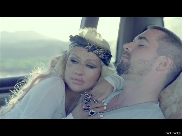 Wraca dawna Christina Aguilera [VIDEO]