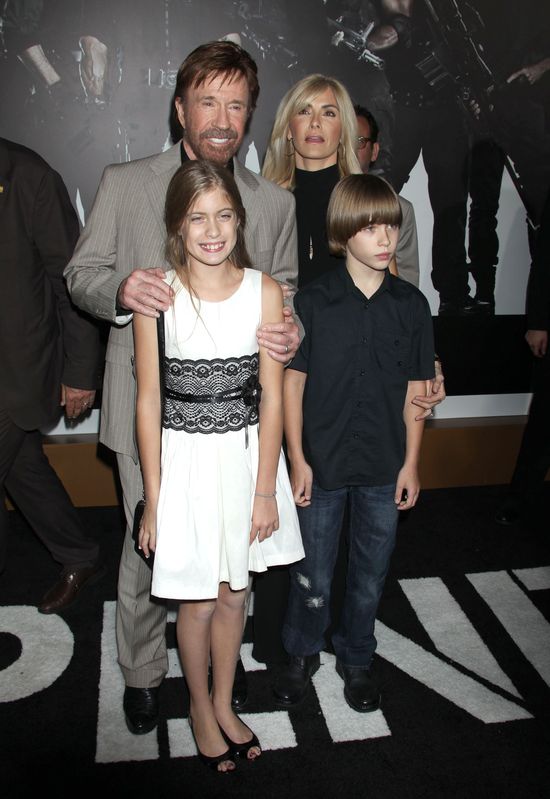 Czy Chuck Norris zgolił brodę? (FOTO)