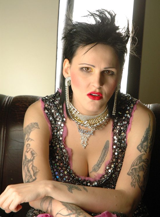 Agnieszka Chylińska pokazała nowe tatuaże (FOTO)