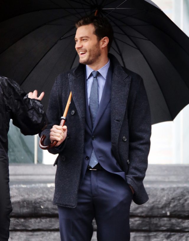 Ciemniejsza strona Greya - mamy zdjęcie POCAŁUNKU (FOTO)