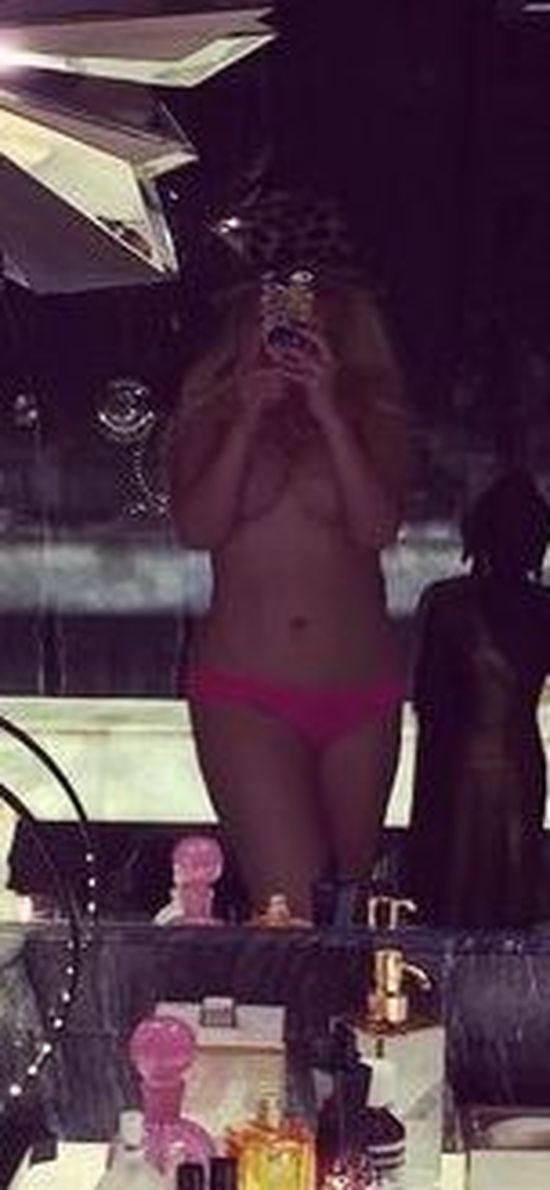 Christina Aguilera pokazała się topless (Instagram)