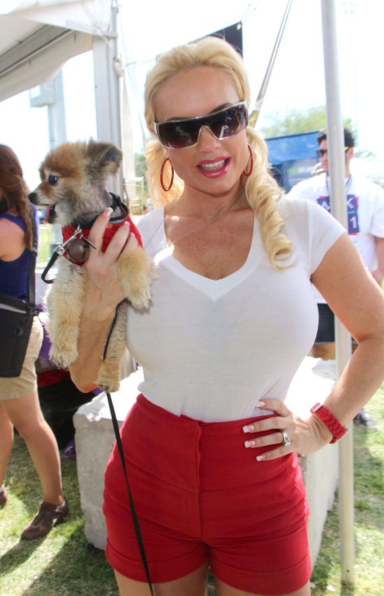 Coco pokazuje najbrzydszego psa na świecie (FOTO) Coco pokazuje najbrzydszego psa na świecie (FOTO)