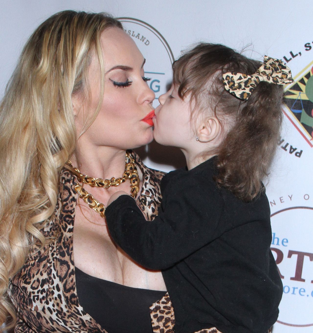 Coco Austin zabrała córeczkę na ściankę (ZDJĘCIA)