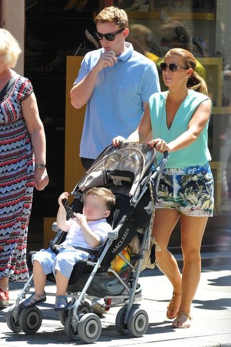 Coleen Rooney z dzieckiem w Krakowie (FOTO) Coleen Rooney z dzieckiem w Krakowie (FOTO)