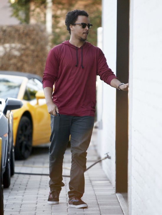 Connor Cruise (syn Toma Cruise'a) kupuje Lamborghini? (FOTO)