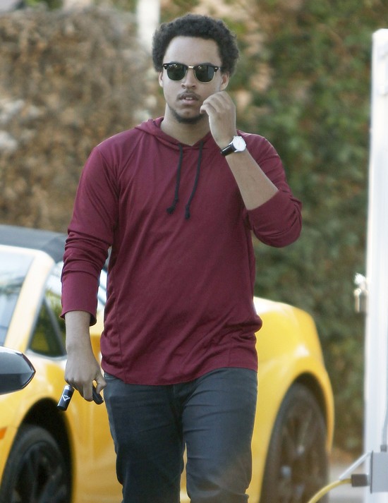 Connor Cruise (syn Toma Cruise'a) kupuje Lamborghini? (FOTO)