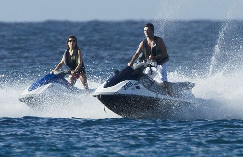 Simon Cowell szalał na skuterach wodnych