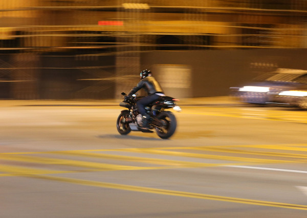 Tom Cruise lansuje się na vyrusie (FOTO)