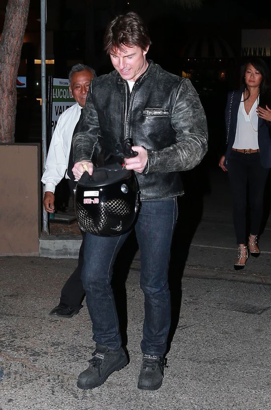 Tom Cruise lansuje się na vyrusie (FOTO)