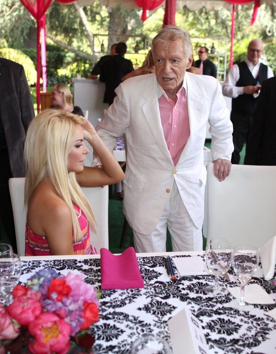 Crystal Hefner usunęła implanty z piersi (Instagram)