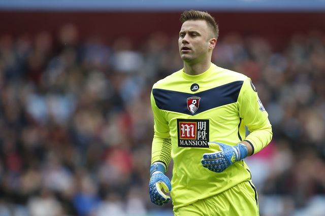 Kamil Grosicki i Artur Boruc opalają się półnago na Ibizie! (FOTO) Kamil Grosicki i Artur Boruc opalają się półnago na Ibizie! (FOTO)
