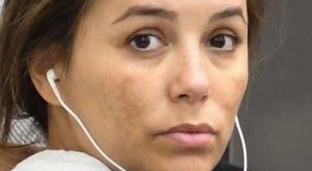 Eva Longoria zmęczona, z plamami na twarzy Eva Longoria zmęczona, z plamami na twarzy