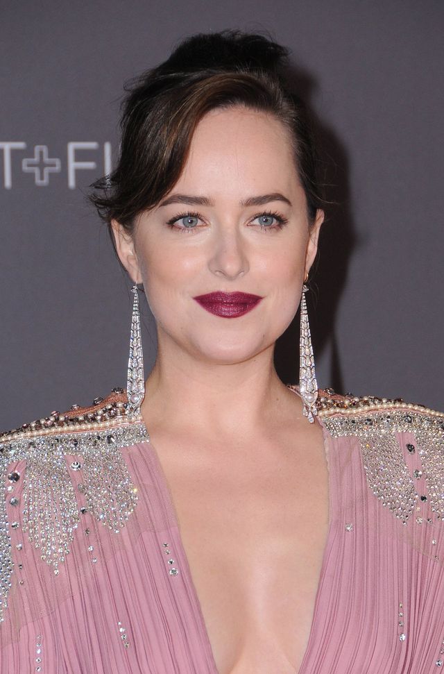 Tak, Dakota Johnson i Chris Martin są parą. Jak wygląda ich związek?