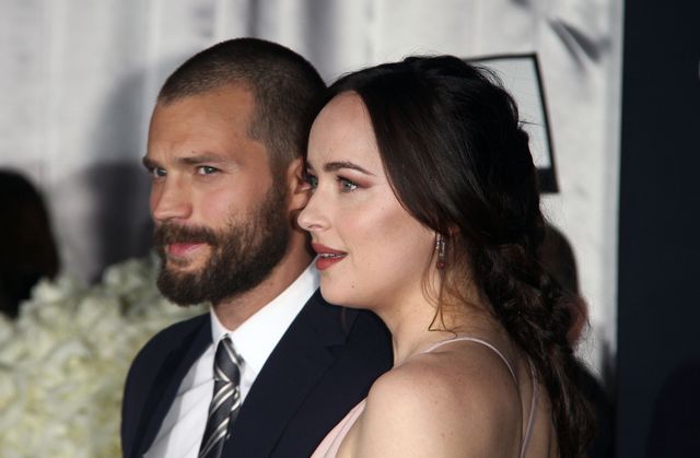 Dakota Johnson BEZ STANIKA na premierze Ciemniejszej strony Greya w Los Angeles Dakota Johnson BEZ STANIKA na premierze Ciemniejszej strony Greya w Los Angeles