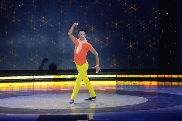 W pełnym makijażu robi szpagaty w Tylko taniec (FOTO)