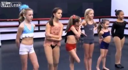 Skandal! W amerykańskim show promują pedofilię [VIDEO]