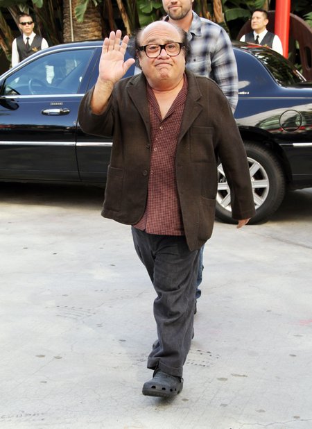 Danny DeVito farbuje włosy (FOTO) Danny DeVito farbuje włosy (FOTO)