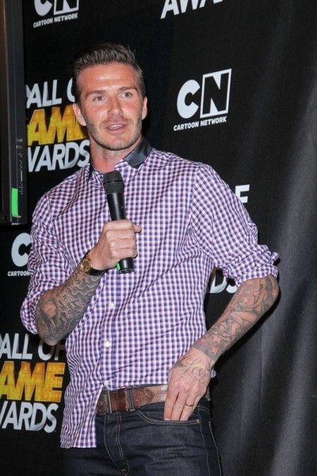 David Beckham - pierwszy mężczyzna na okładce Elle (FOTO)