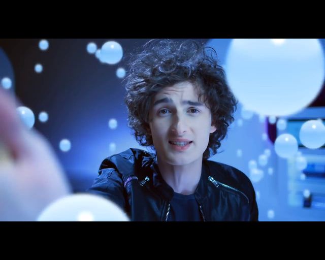 Fani krytykują Dawida Podsiadło za udział w reklamie [VIDEO]