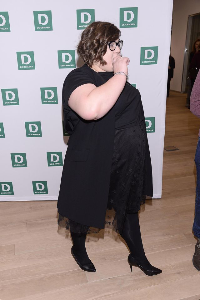 Gwiazdy i celebrytki pozują z butami - sezon 2018 rozpoczęty! (ZDJĘCIA) Gwiazdy i celebrytki pozują z butami - sezon 2018 rozpoczęty! (ZDJĘCIA)